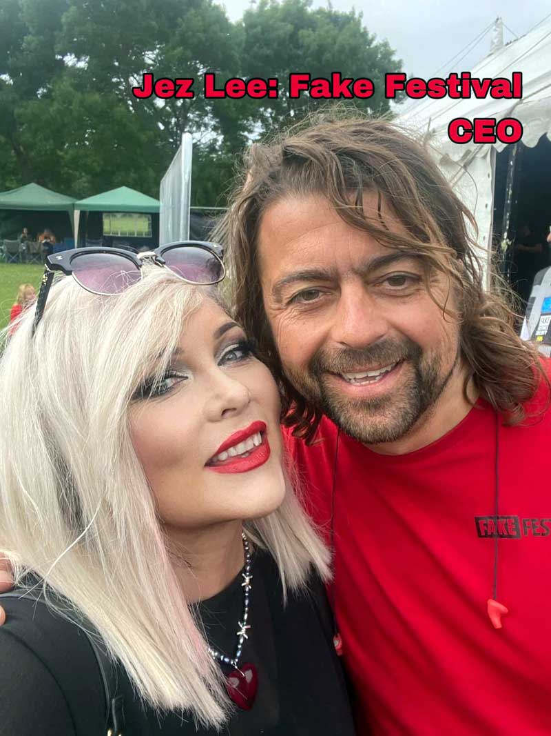 <q>Jez-from-fake-festivals</q>