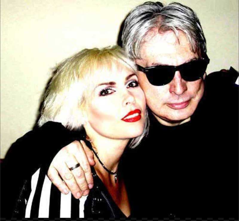 <q>chris-stein</q>